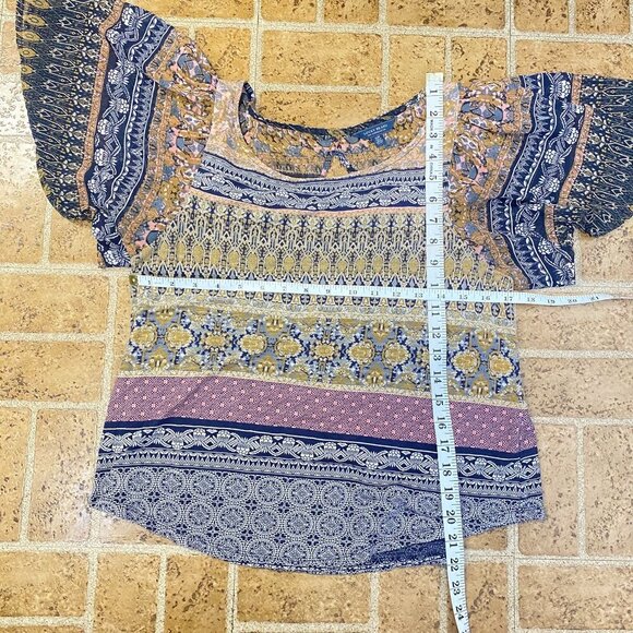 Lucky Brand Paisley Flutter Sleeve Top - Picture 10 of 10